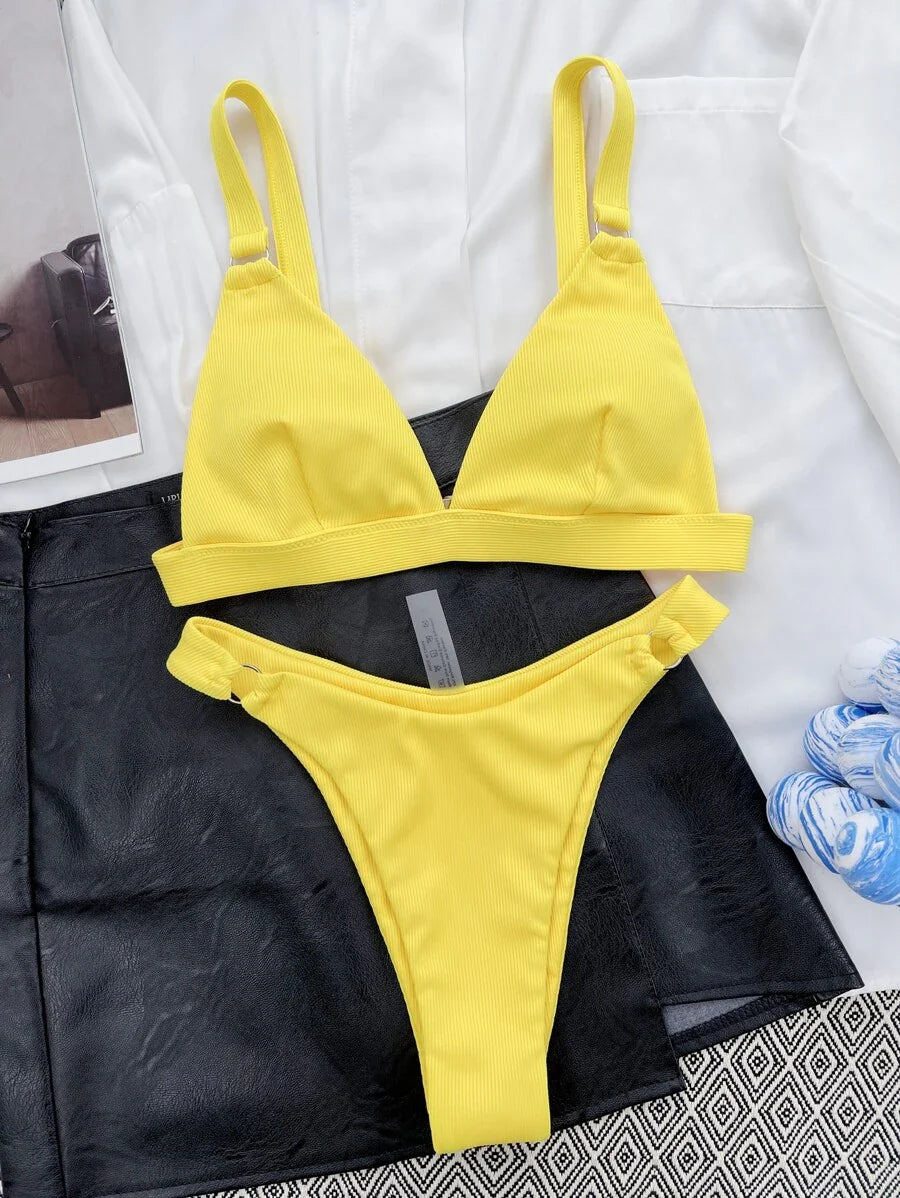 Halka Detaylı Sade Gündelik Bikini Takımı