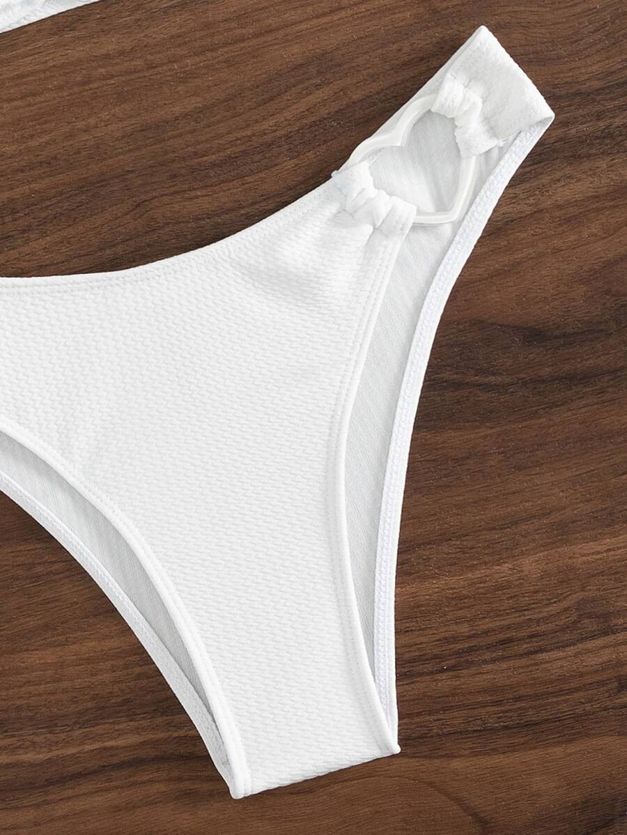 Halka Detaylı Sade Bikini Takımı