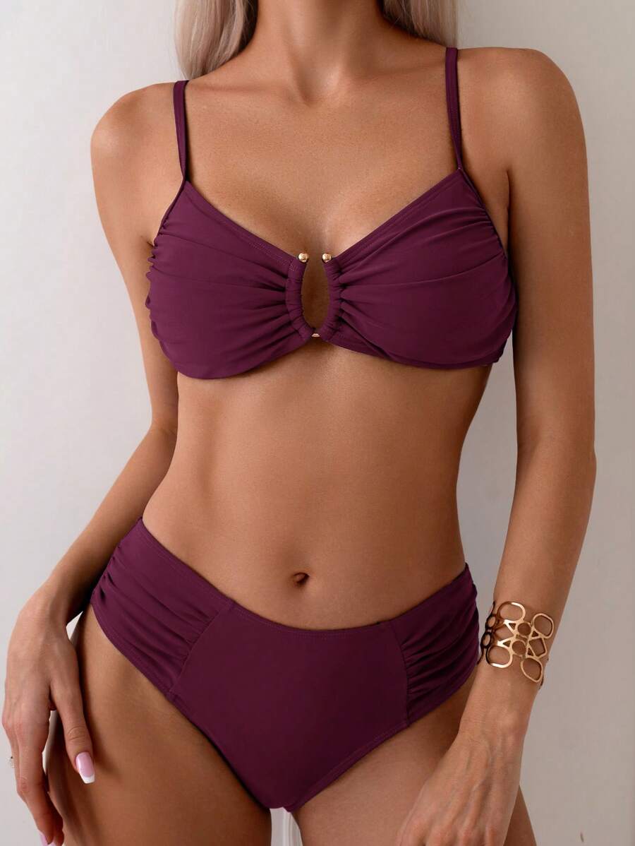 Halka Dantelli Sade Bikini Takımı
