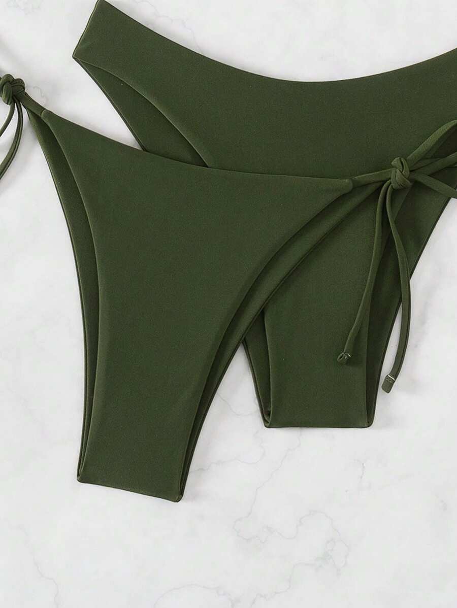 3 Parça Halter Üst + Üçgen Alt + Bağcıklı Şort Bikini Takımı