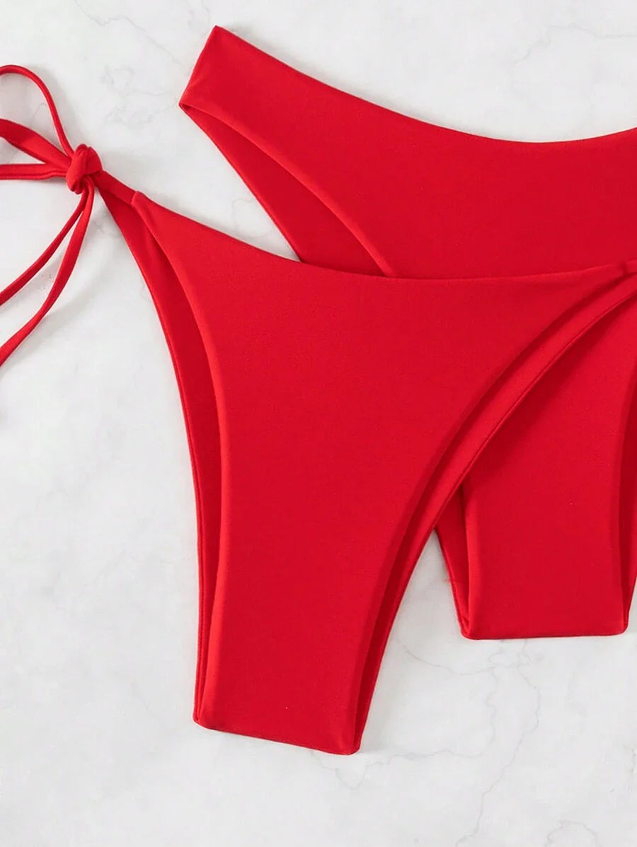 3 Parça Halter Üst + Üçgen Alt + Bağcıklı Şort Bikini Takımı