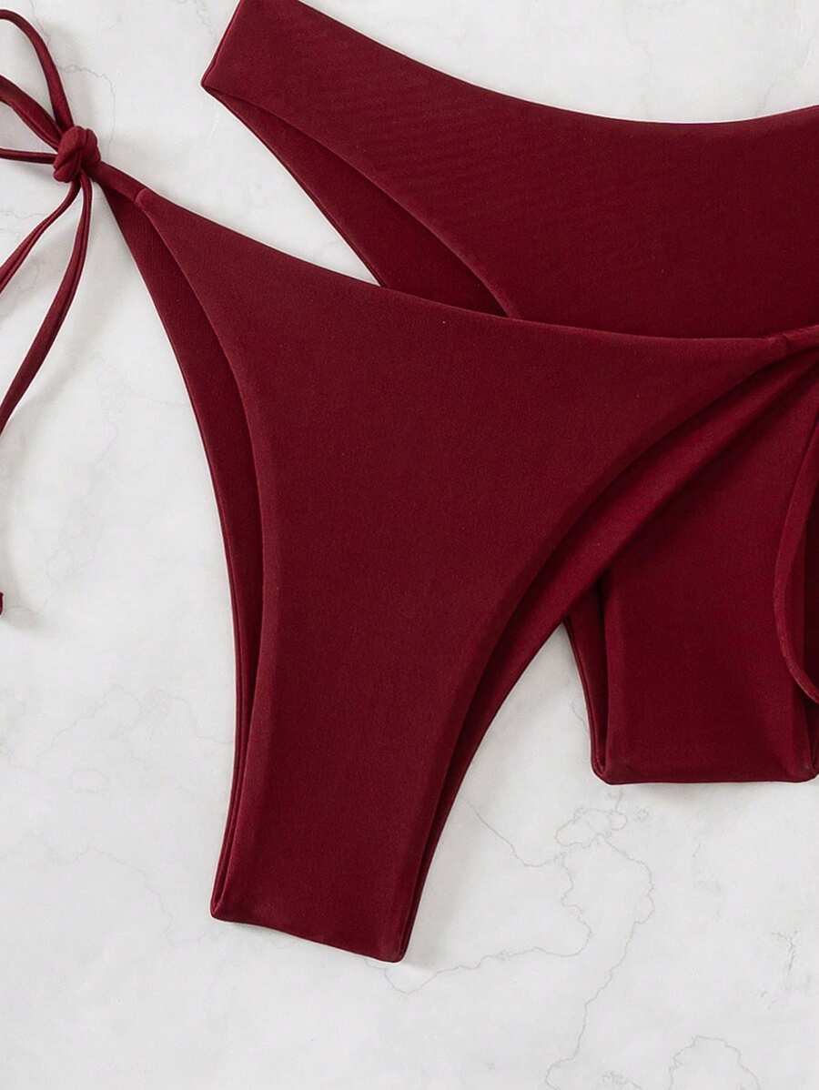 3 Parça Halter Üst + Üçgen Alt + Bağcıklı Şort Bikini Takımı