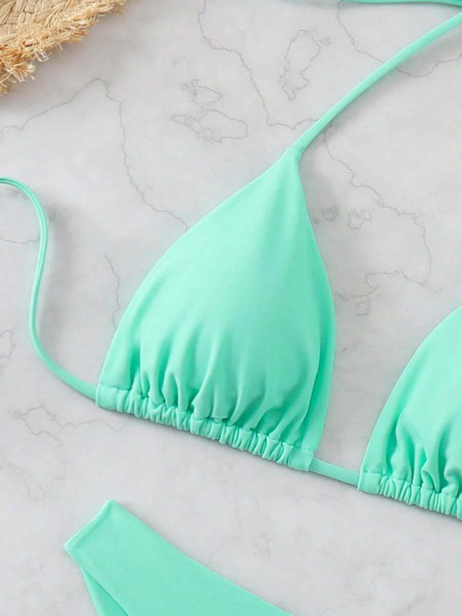 3 Parça Halter Üst + Üçgen Alt + Bağcıklı Şort Bikini Takımı