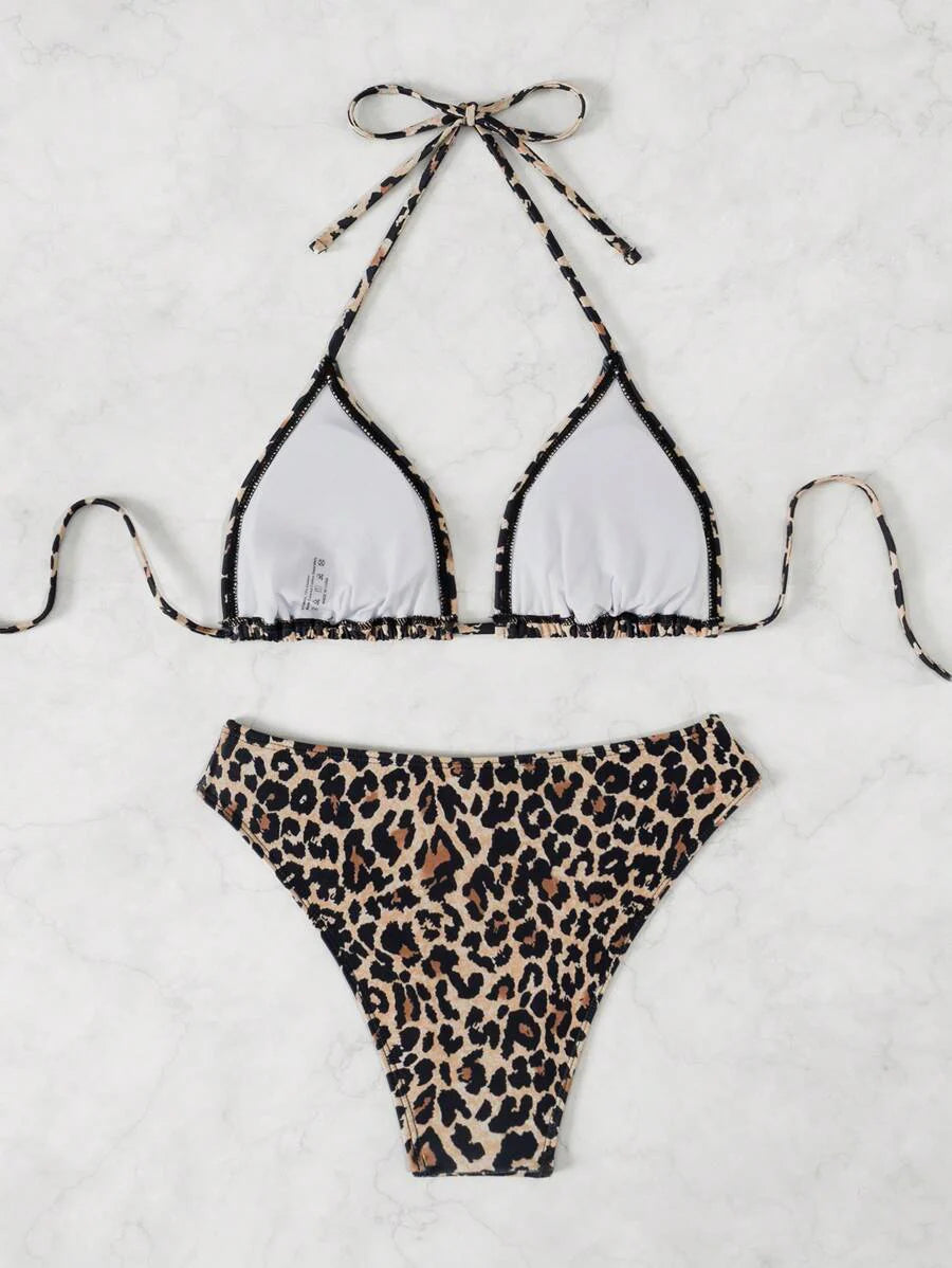 Çiçek Desenli Halter Bağcıklı Bikini Takımı