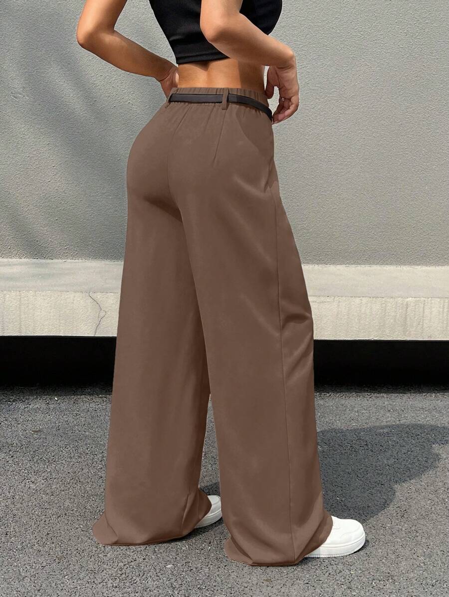 Kemerli Geniş Paça Günlük Pantolon
