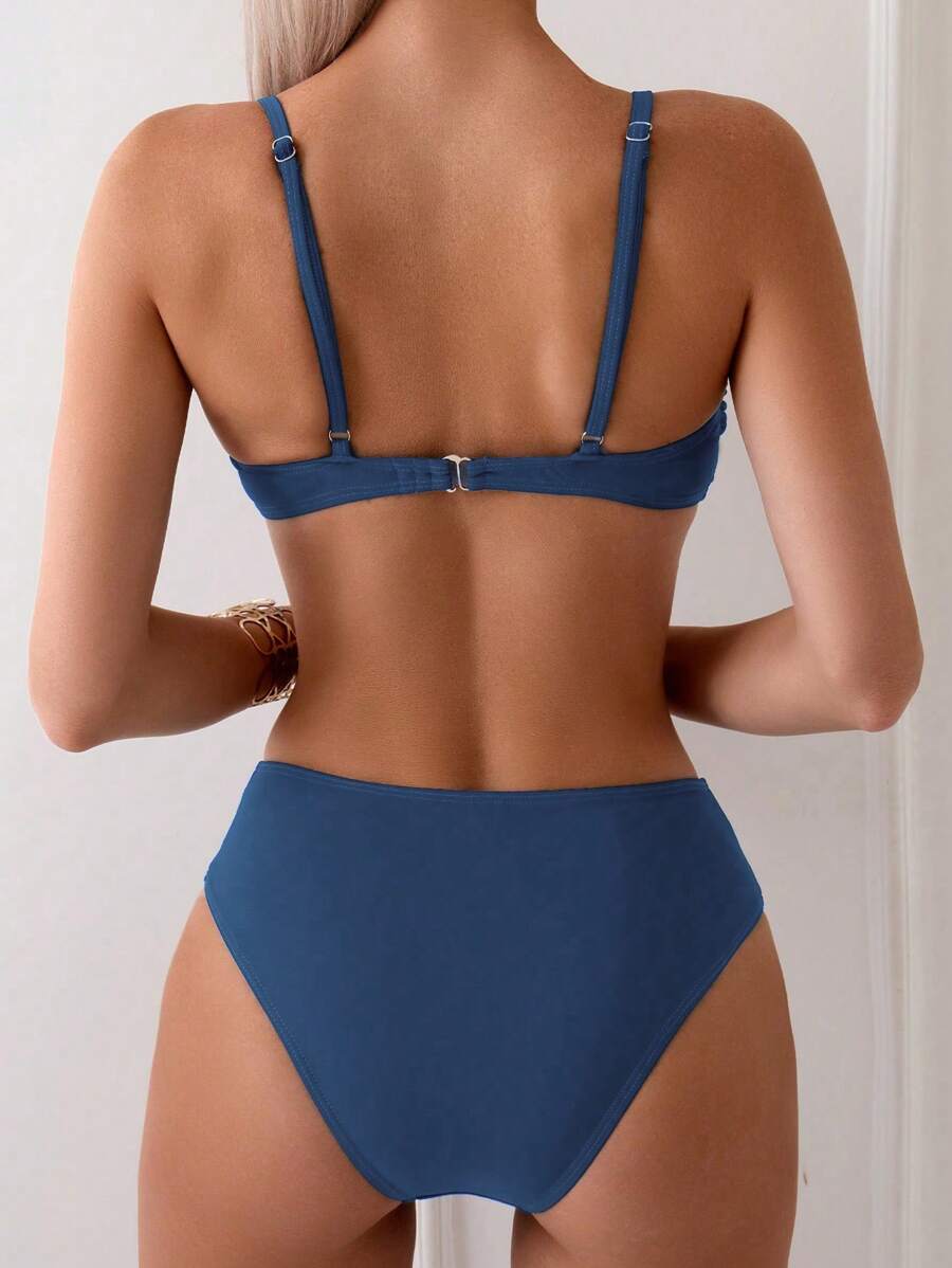 Halka Dantelli Sade Bikini Takımı