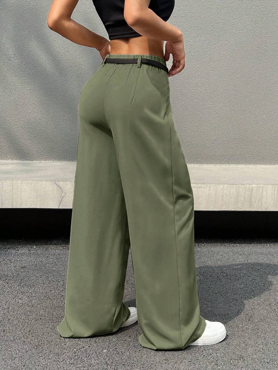 Kemerli Geniş Paça Günlük Pantolon