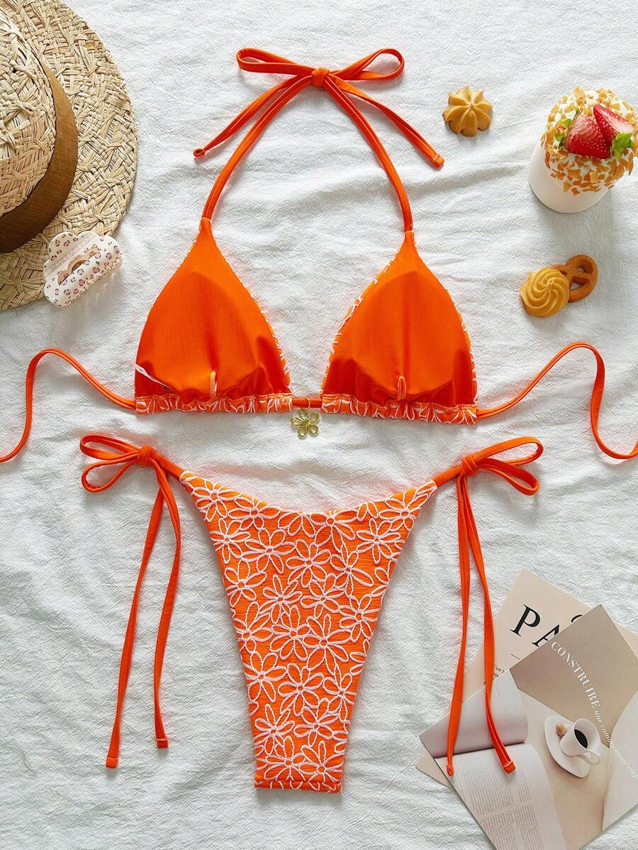 Çiçek Desenli Boyundan Bağlamalı Bikini Ve Bağcıklı Bikini Altı Takımı