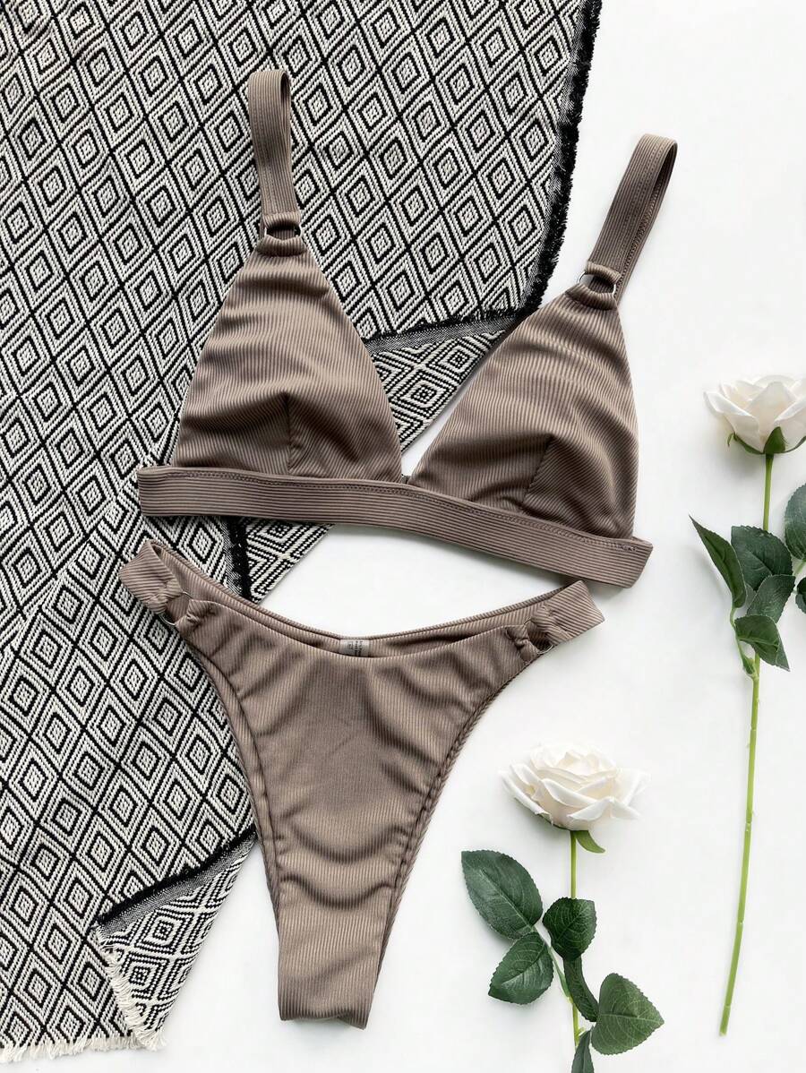 Halka Detaylı Sade Gündelik Bikini Takımı