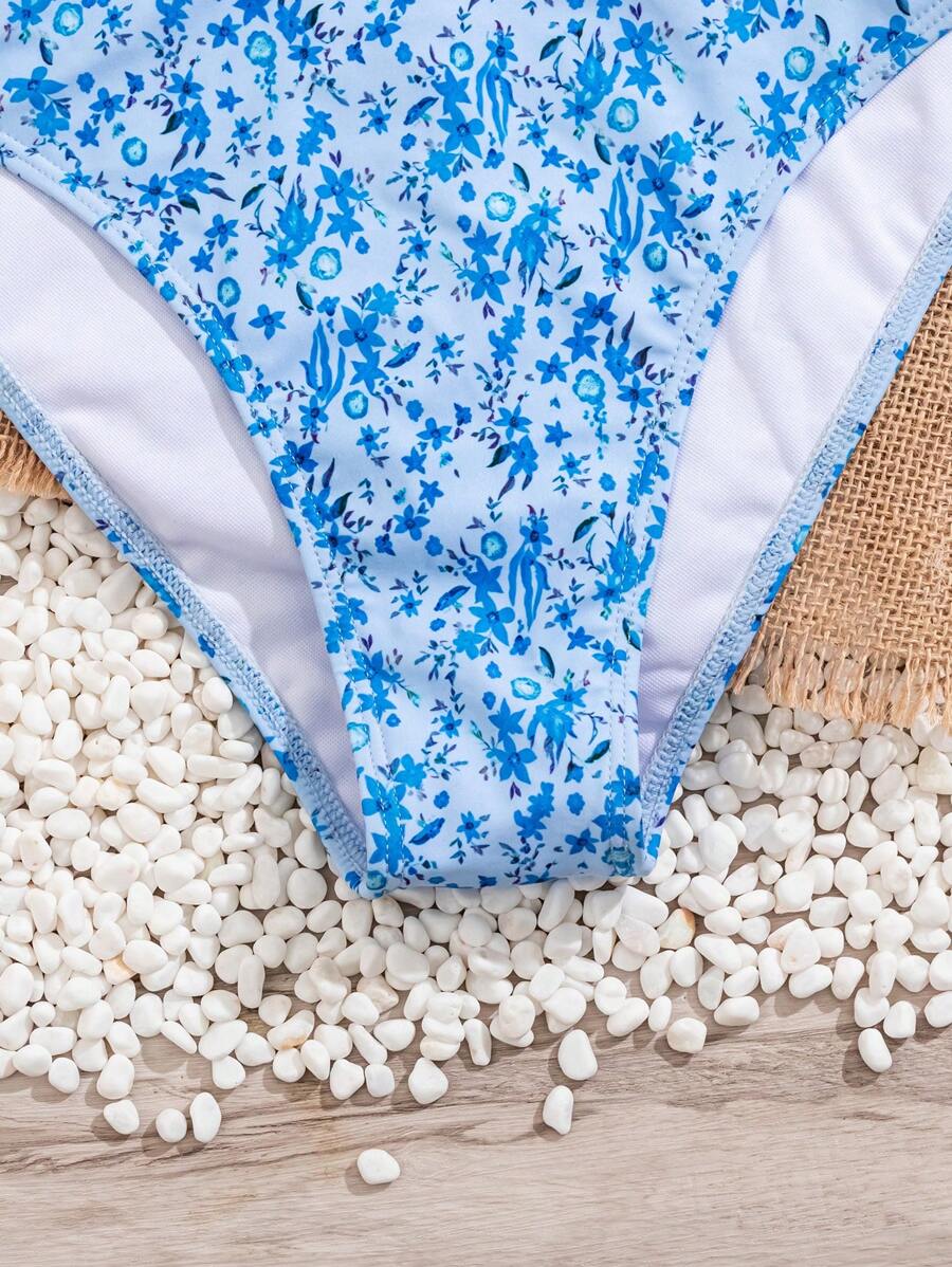 Çiçek Desenli Halter Bağcıklı Bikini Takımı