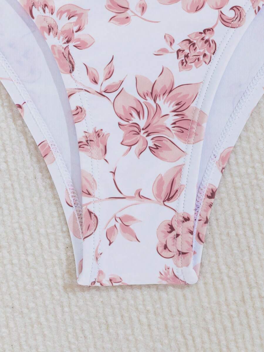 Düğüm Detaylı Çiçek Desenli Bikini Takımı