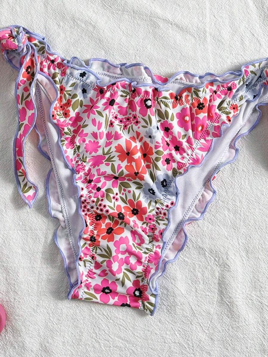 Çiçekli Dantel Pileli Bikini Takımı
