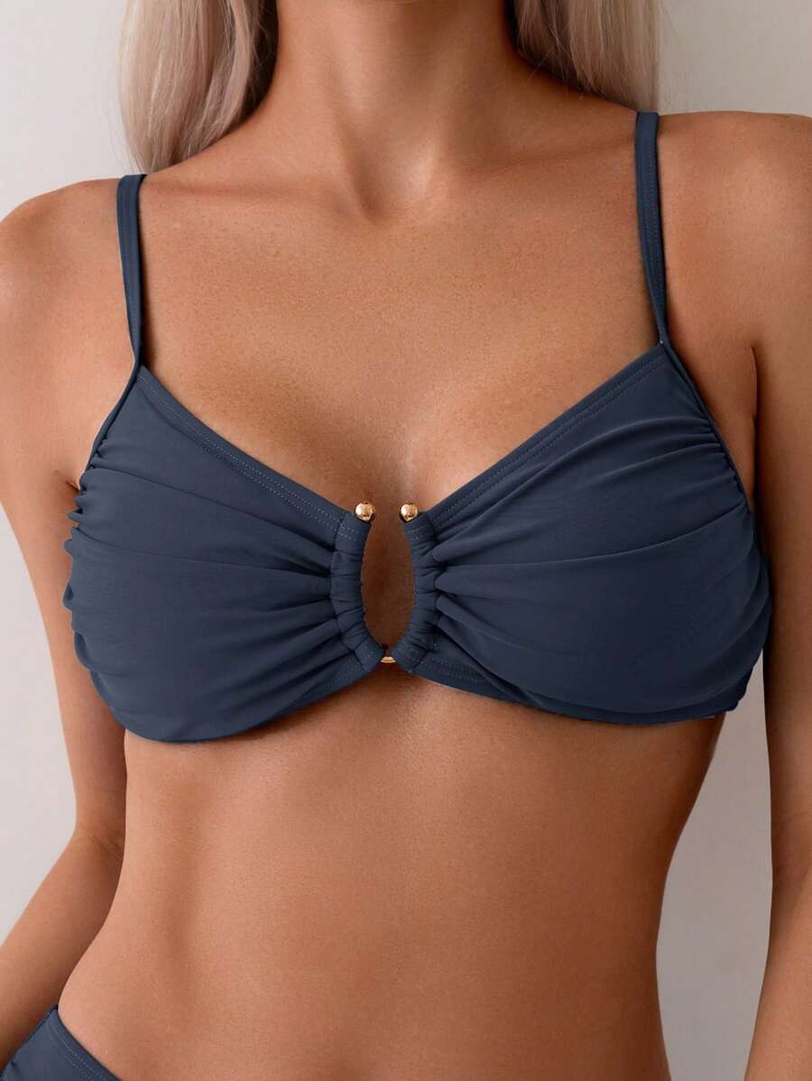 Halka Dantelli Sade Bikini Takımı