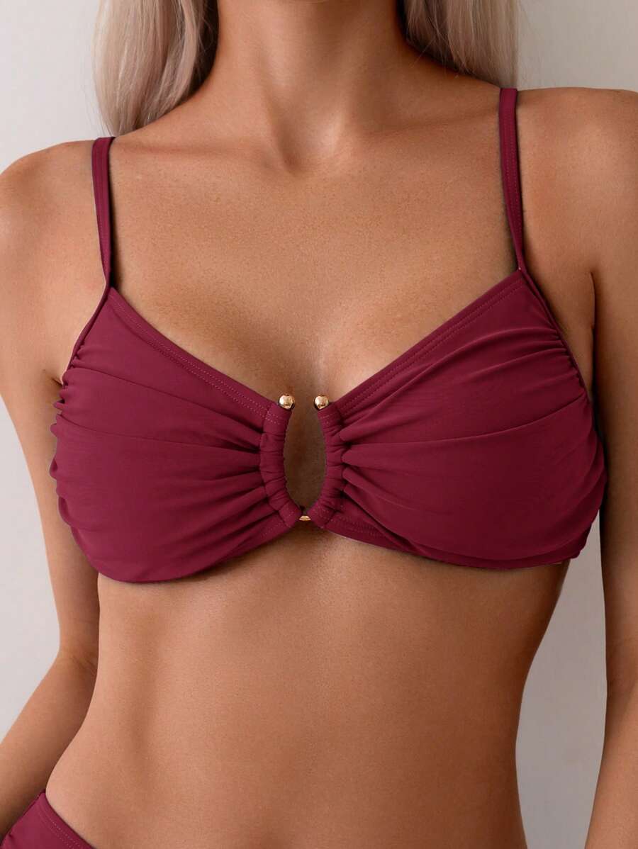 Halka Dantelli Sade Bikini Takımı