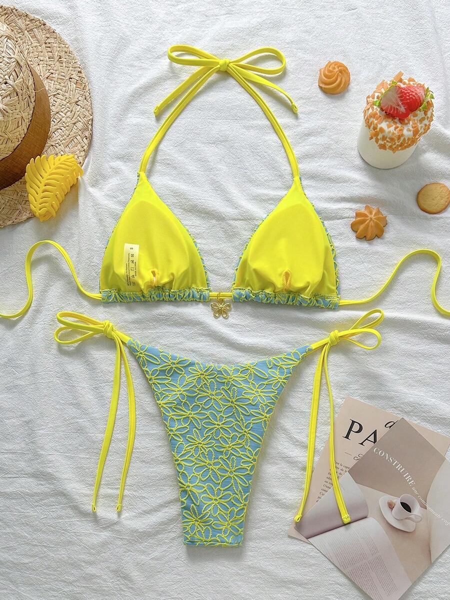 Çiçek Desenli Boyundan Bağlamalı Bikini Ve Bağcıklı Bikini Altı Takımı