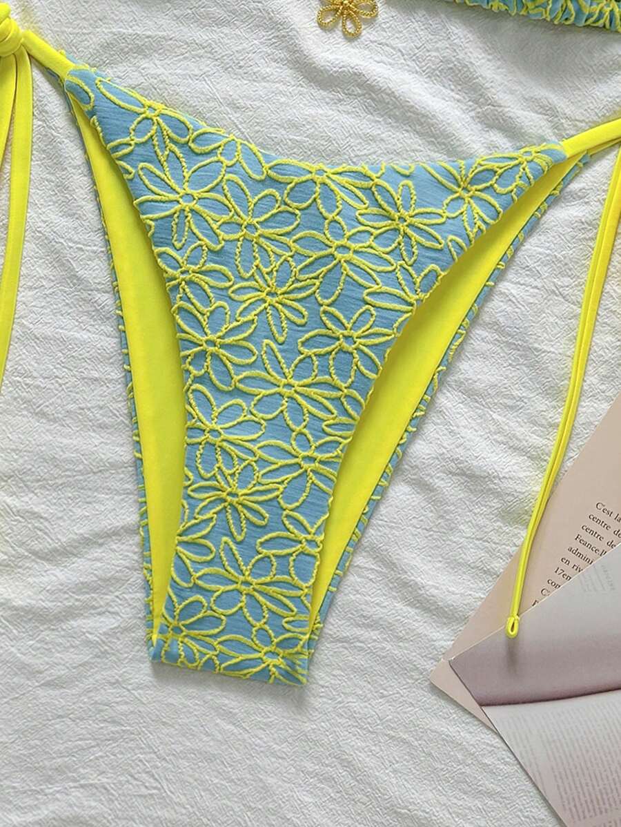 Çiçek Desenli Boyundan Bağlamalı Bikini Ve Bağcıklı Bikini Altı Takımı