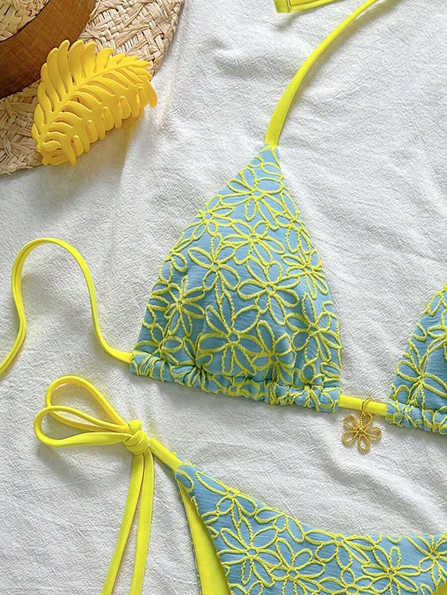 Çiçek Desenli Boyundan Bağlamalı Bikini Ve Bağcıklı Bikini Altı Takımı