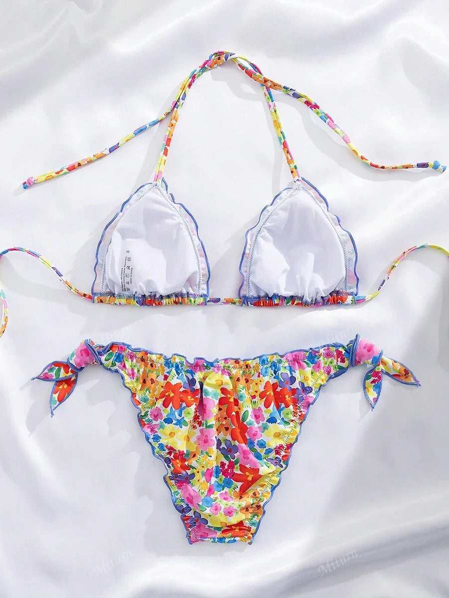 Çiçekli Dantel Pileli Bikini Takımı