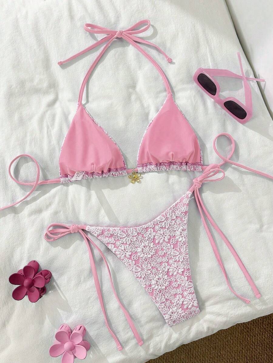 Altın Çiçek Desenli Üçgen Bikini Takımı