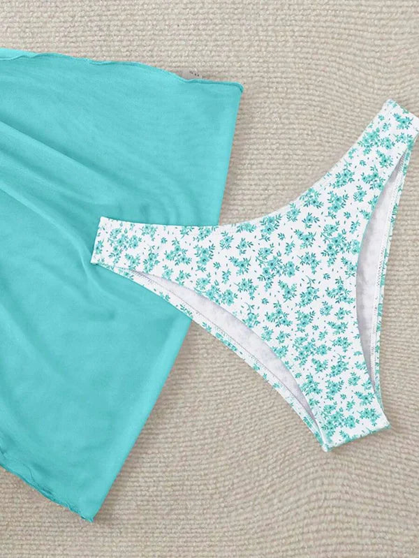 Çiçek Desenli Bikini Takım