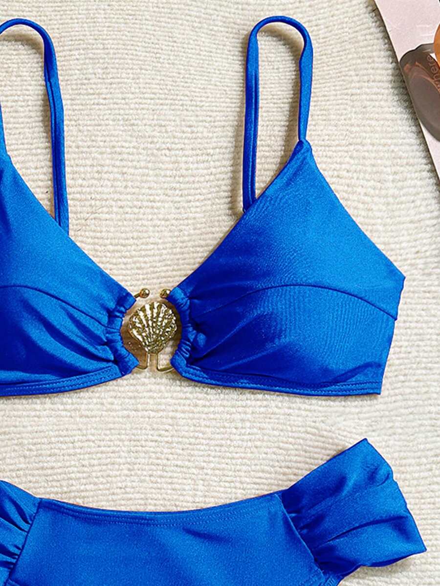 Metal Aksesuarlı Yüksek Kesim Askılı Bikini Takımı