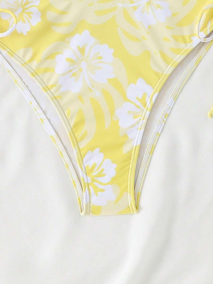 Dantelli Çiçek Desenli Düğümlü Tankini Takımı
