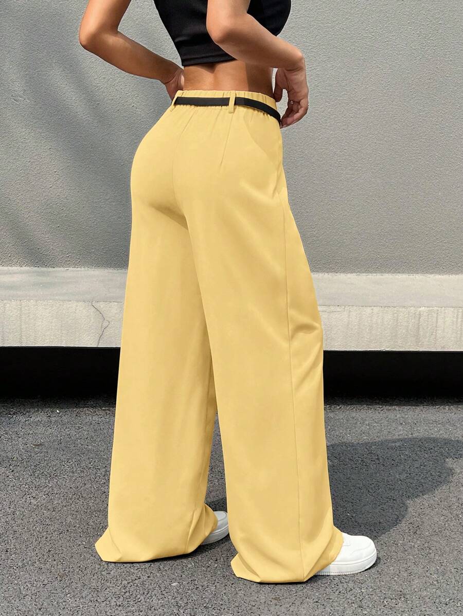 Kemerli Geniş Paça Günlük Pantolon
