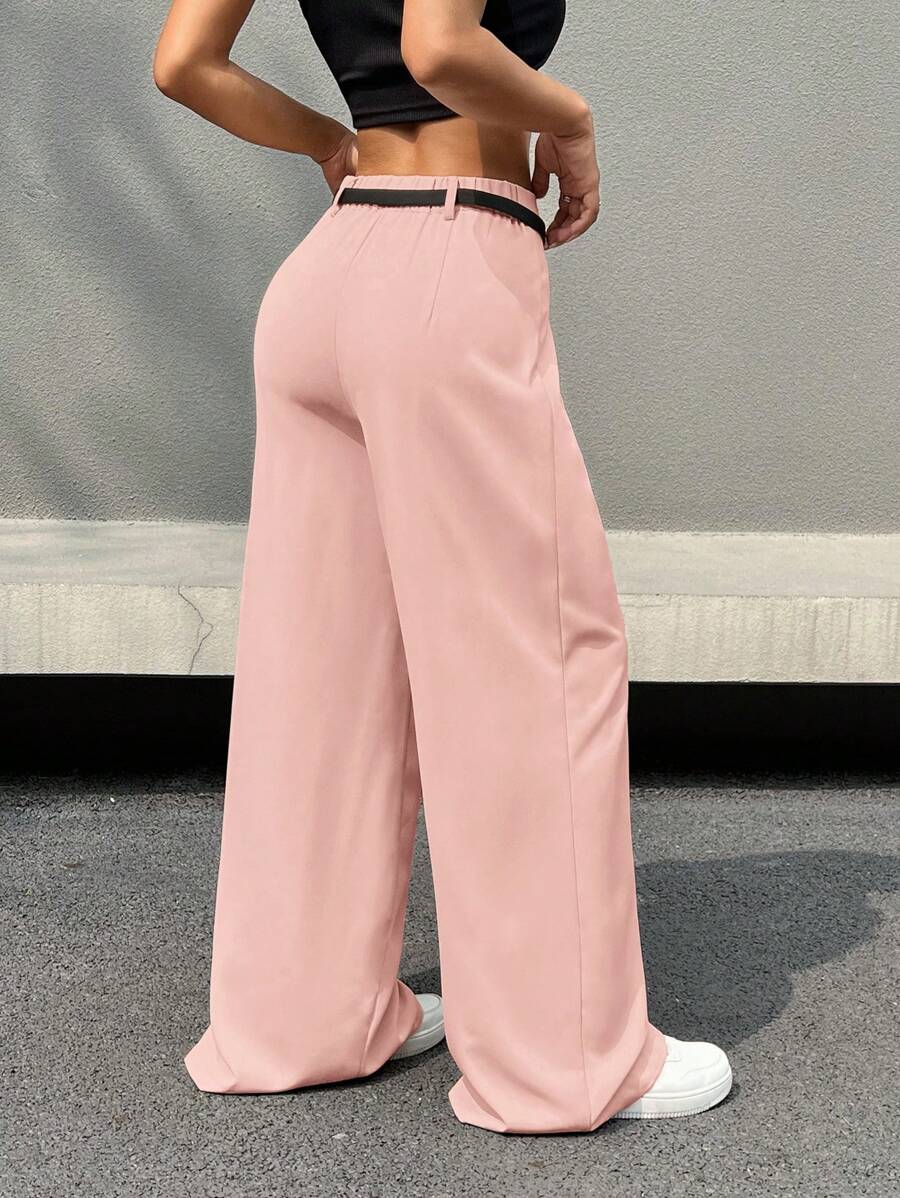Kemerli Geniş Paça Günlük Pantolon