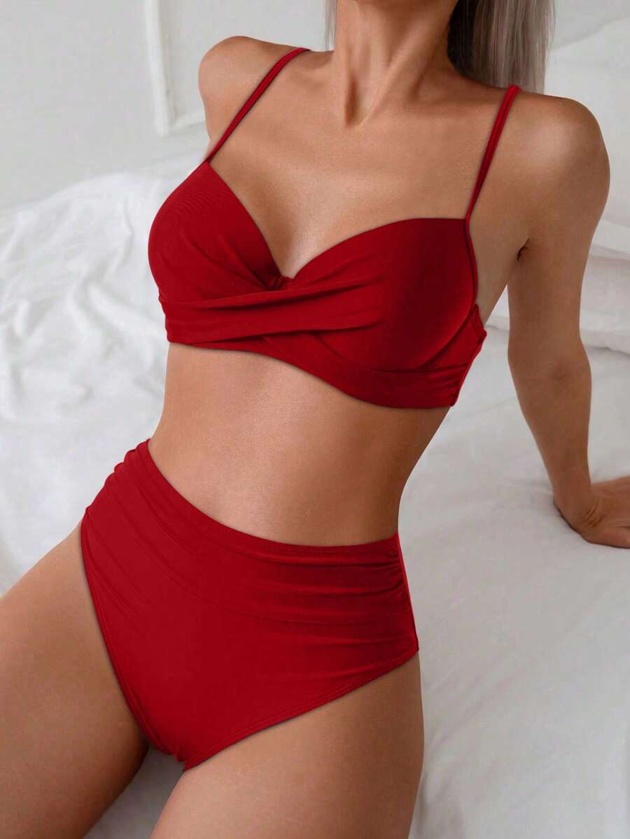 Askılı Yüksek Bel Balenli Bikini Takımı