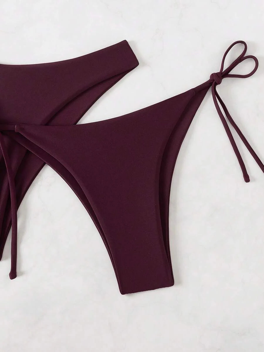 3 Parça Halter Üst + Üçgen Alt + Bağcıklı Şort Bikini Takımı