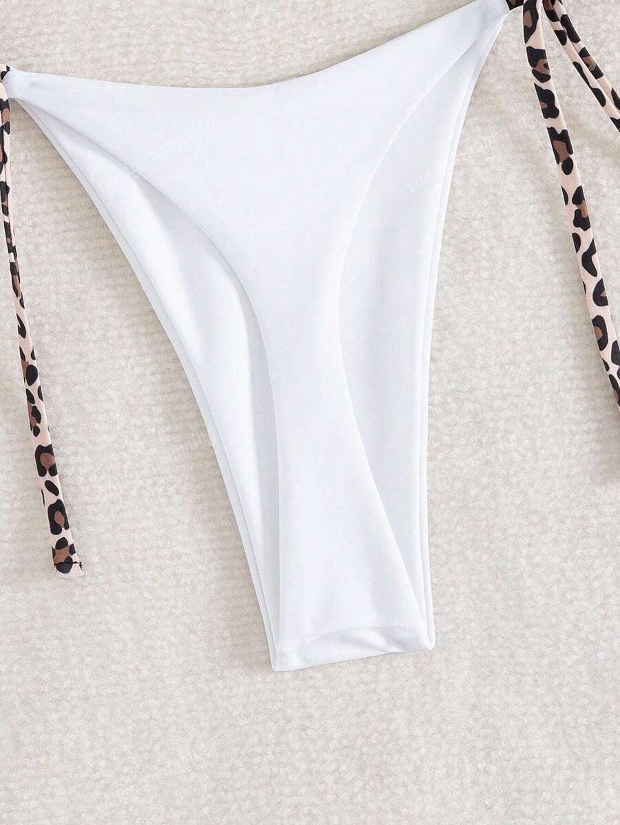 Leopar Desenli Boyundan Bağlamalı Bikini Takımı