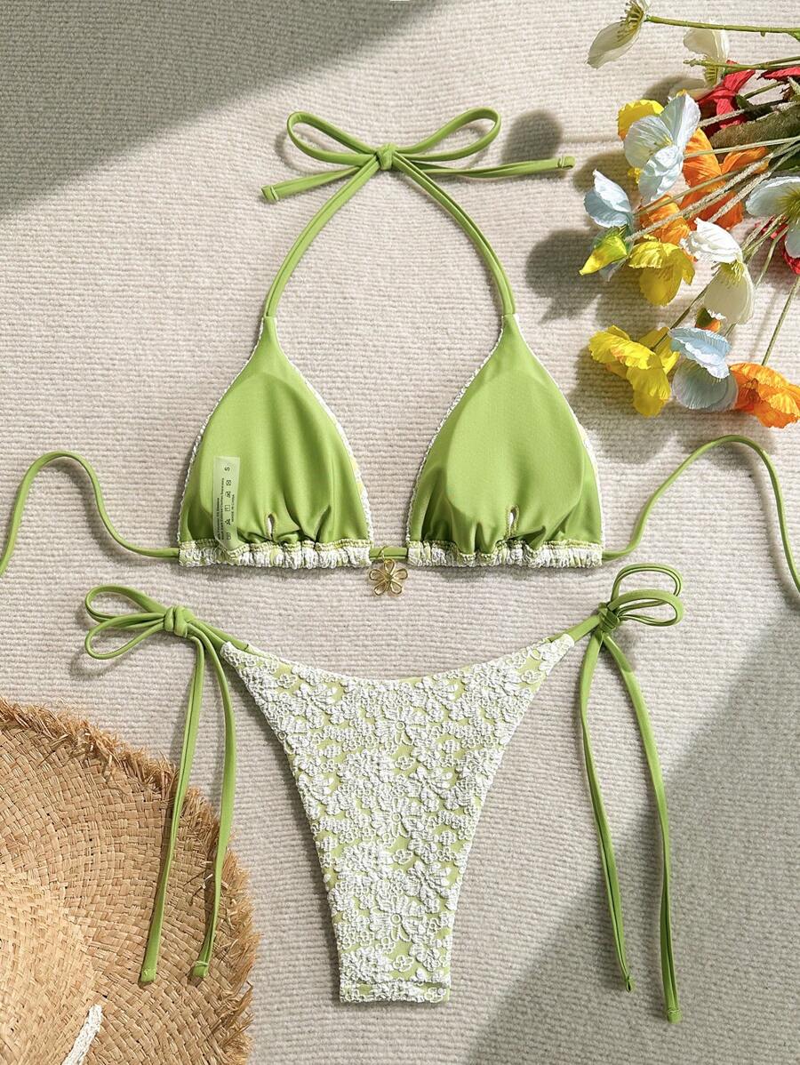 Altın Çiçek Desenli Üçgen Bikini Takımı