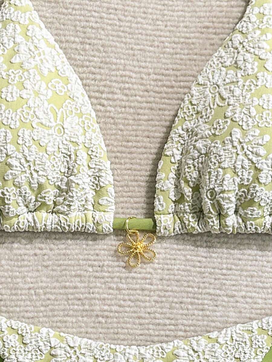 Altın Çiçek Desenli Üçgen Bikini Takımı