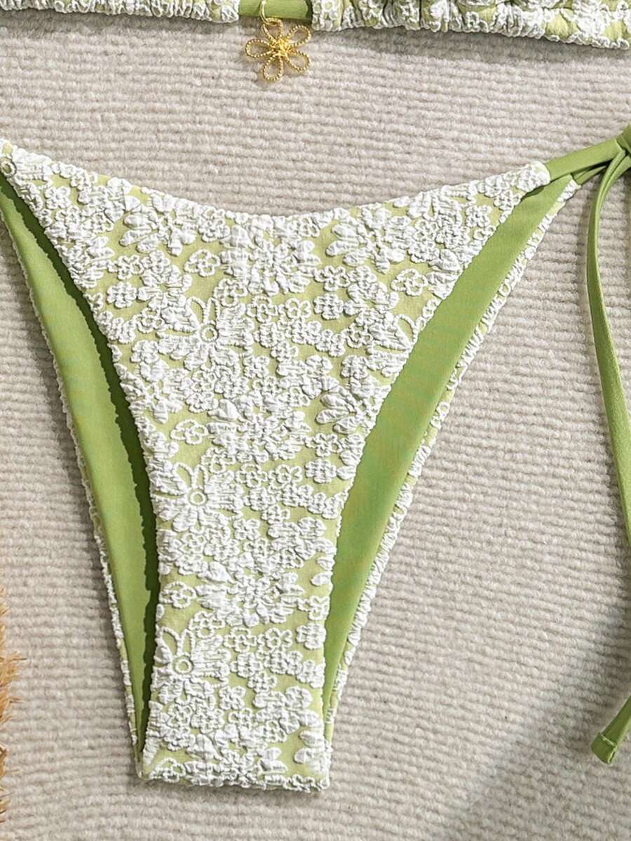 Altın Çiçek Desenli Üçgen Bikini Takımı