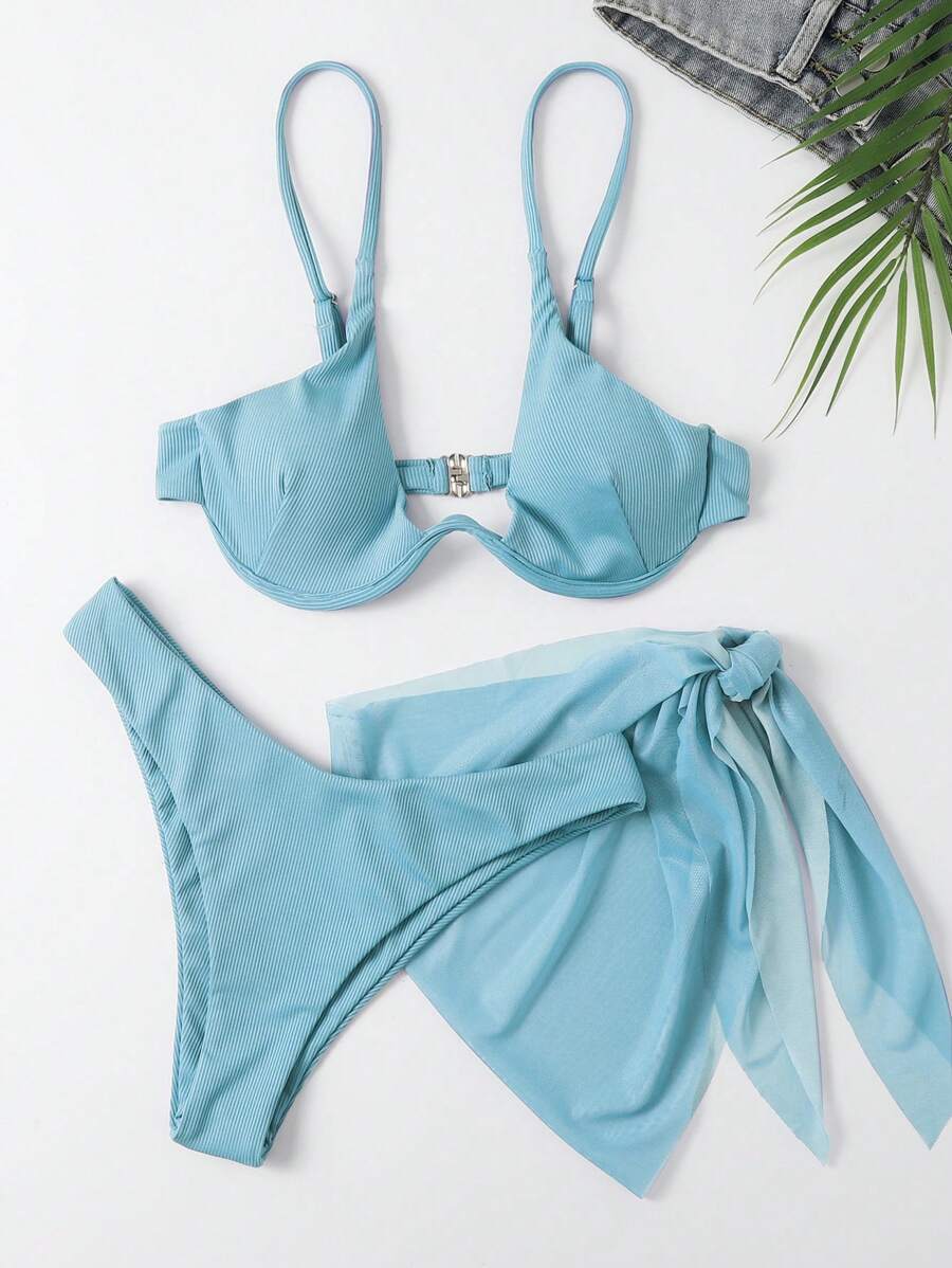 3'Lü Balenli Bikini Takımı Ve Örgü Plaj Eteği
