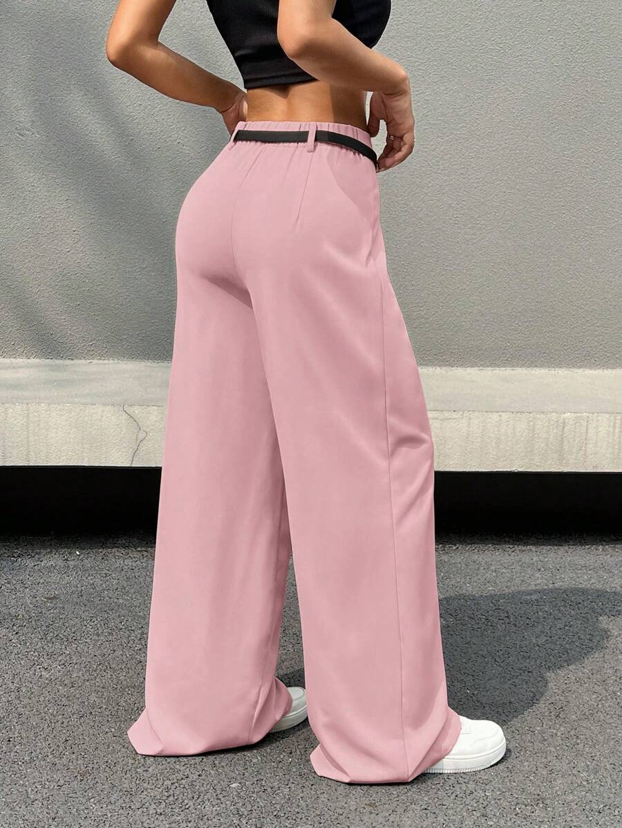 Kemerli Geniş Paça Günlük Pantolon
