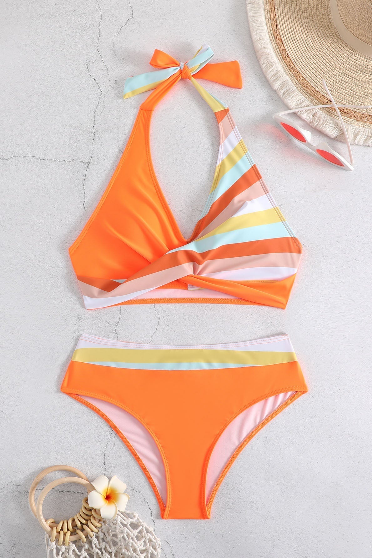 Renk Bloklu Boyundan Bağlamalı Bikini Mayo