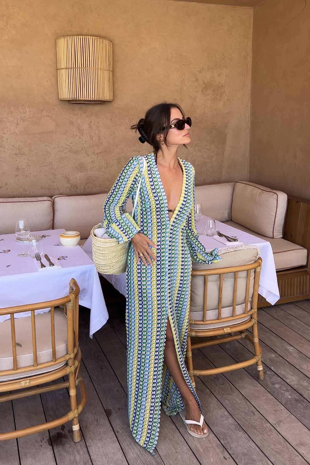 Boho V Yaka Çan Kollu Dalgalı Çizgili Tığ İşi Plaj Tatil Uzun Elbise