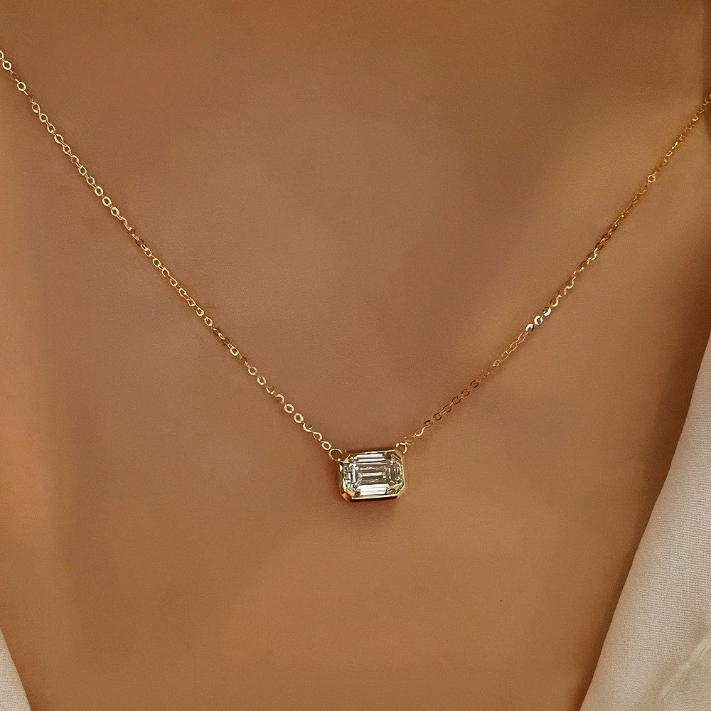 Moissanite Kare Zümrüt Kesim Kolye
