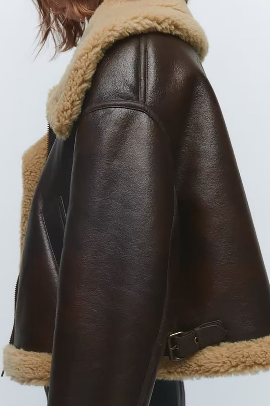 Faux Button Leather Mont