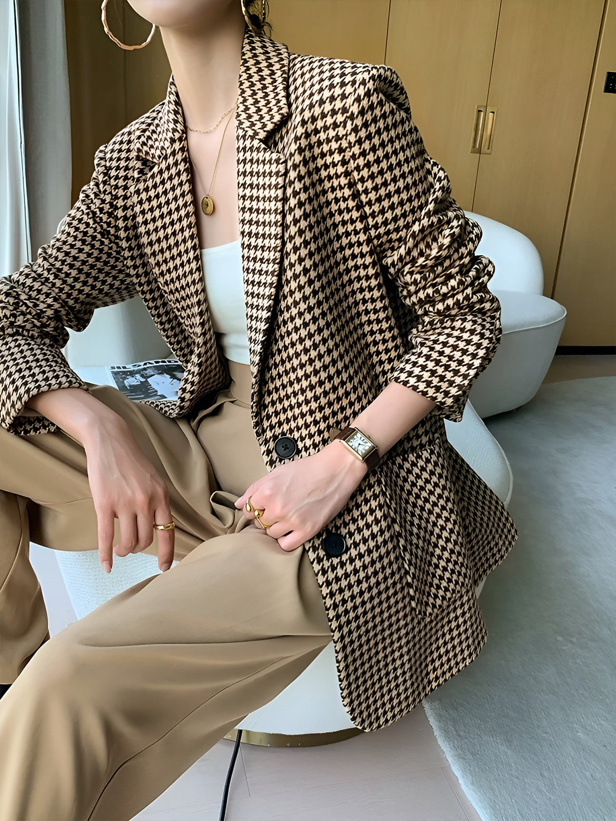 Kemerli Balıksırtı Desenli Bölünmüş Blazer