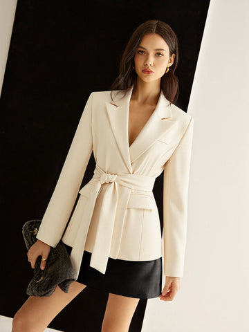 Uzun Kollu Kemerli Blazer