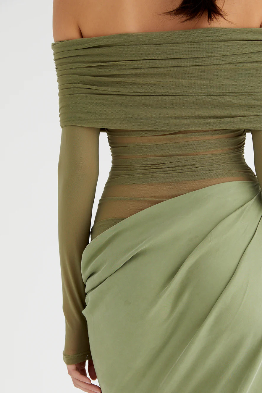 Lillian Omuz Açık Şeffaf Uzun Dosya Elbise