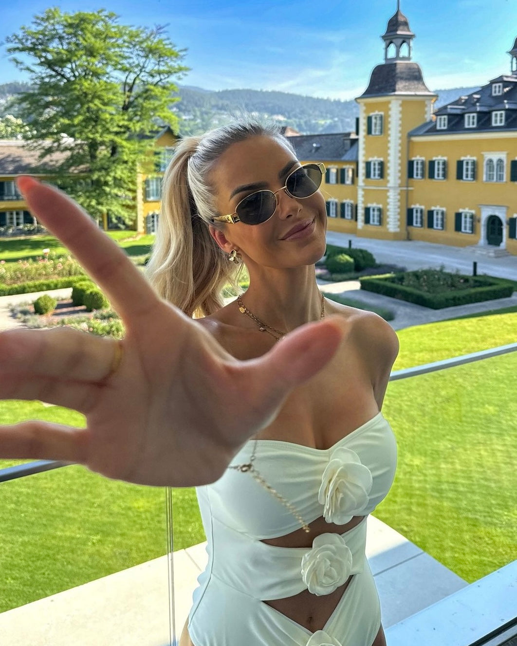 Polly Çiçek Detaylı Mayo