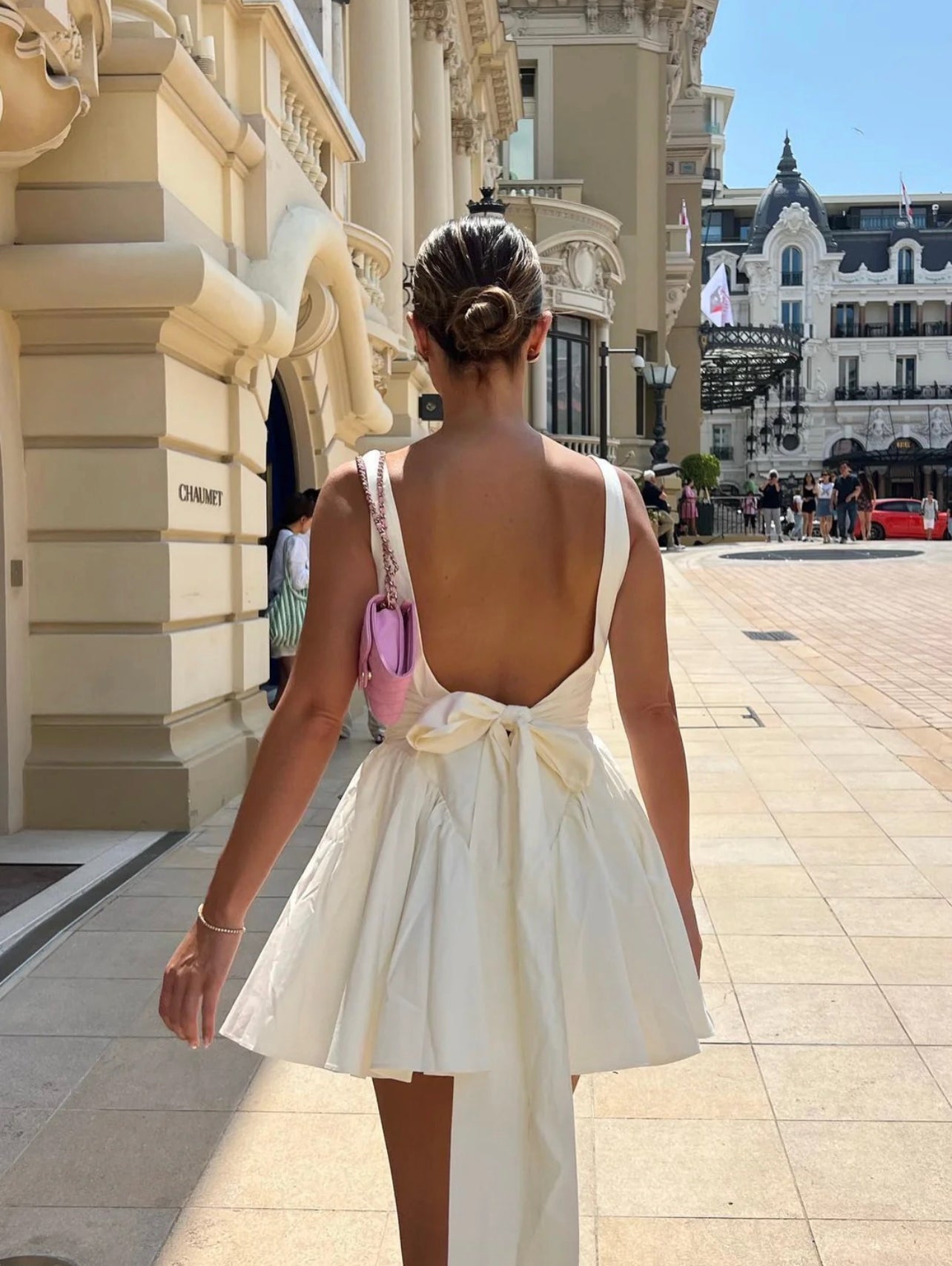 Chanelle Sırtı Açık Romantik Mini Elbise