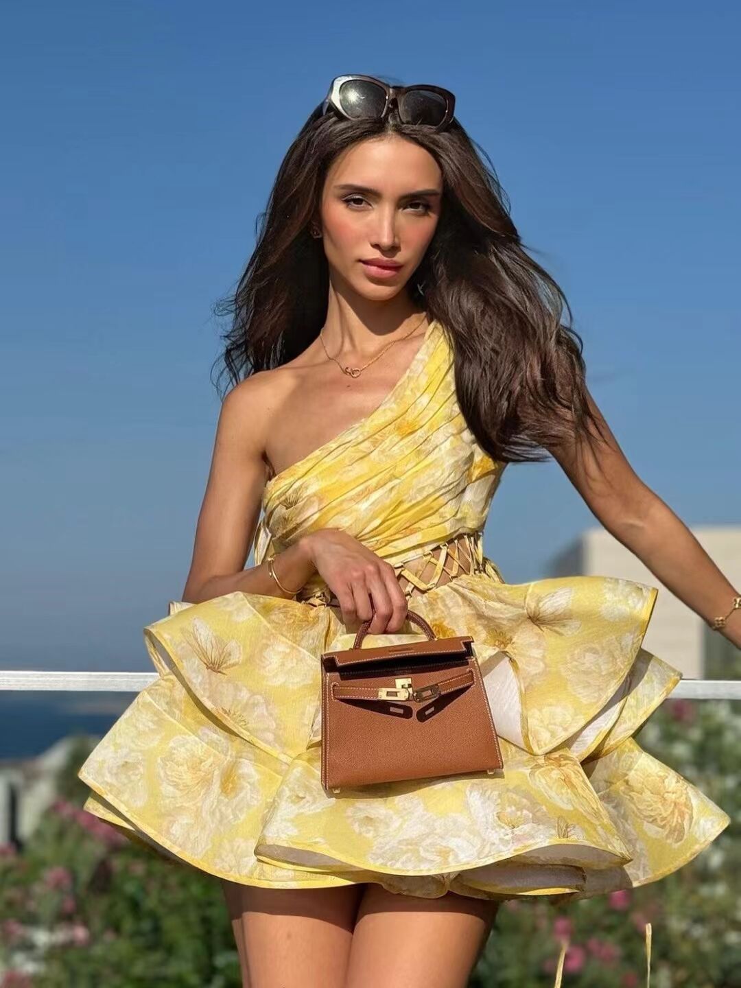 Daphne Çiçekli Tek Omuzlu Mini Elbise
