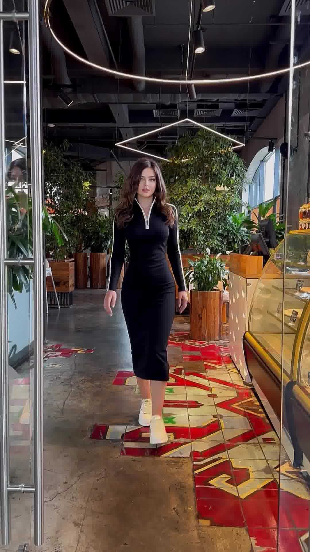 Alisora Fermuarlı Sportif  Midi Elbise