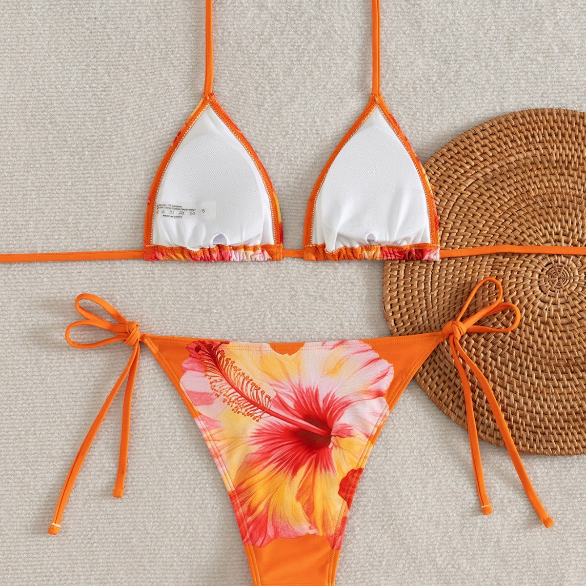 Üçgen Kupa Dantelli Baskılı Bikini Takımı