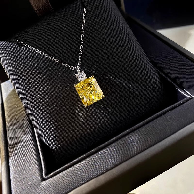 925 ayar buz çiçeği moissanite kolye