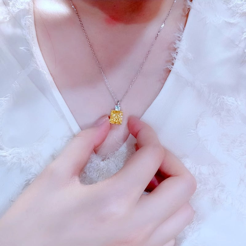 925 ayar buz çiçeği moissanite kolye